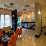 Okan Tower 4*