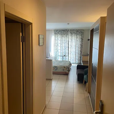 Hotel apartamentowy Okan Tower